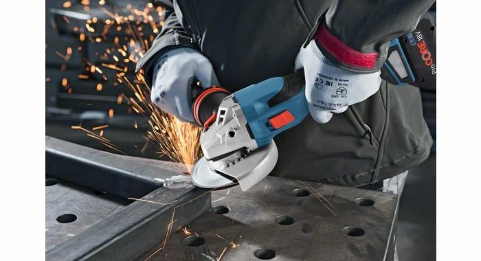 Bosch 06019H6000 - Meuleuse Angulaire Sans Fil GWS 18V-15 C C&G Chargeur Et Batterie Li-Ion Non Livrée, Capot De Protection, Poignée Vibration Control, écrou De Serrage Rapide - 06019H6000 4 Bosch 06019H6000 - Meuleuse Angulaire Sans Fil GWS 18V-15 C C&G Chargeur Et Batterie Li-Ion Non Livrée, Capot De Protection, Poignée Vibration Control, écrou De Serrage Rapide - 06019H6000 – Image 4